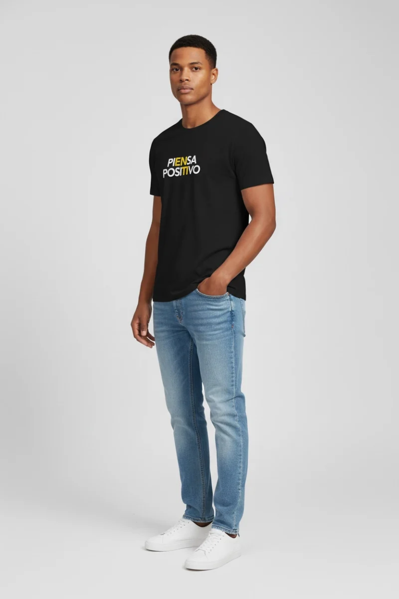 Camiseta_piensa_positivo_diseño_Be_Donato__3_4